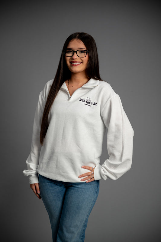 (NEW) WHITE QUARTER ZIP